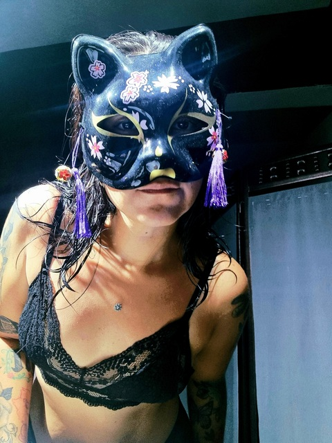 Header of fckinghostile6