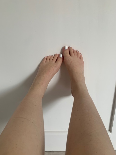 Header of meganspetitefeet