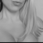 roseylee666 (Rosey) OnlyFans Leaks 

 profile picture