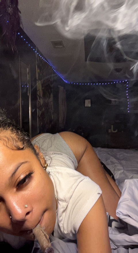 Header of yourfavbori
