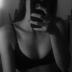 Free access to yourqueenemma Leaks OnlyFans 

 profile picture